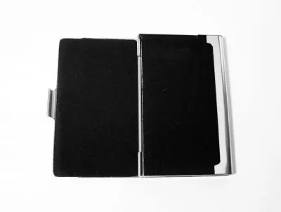 vizitnik cheren kojen 2 Leatherette Card Holder M5