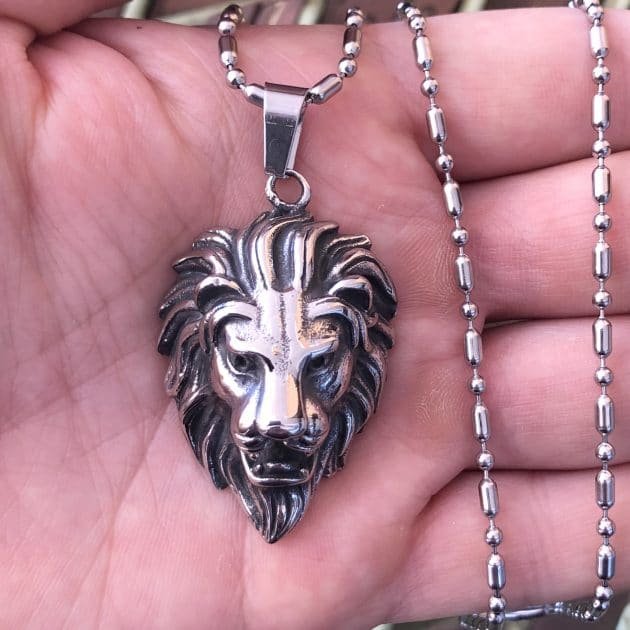 Lion Pendant Gift